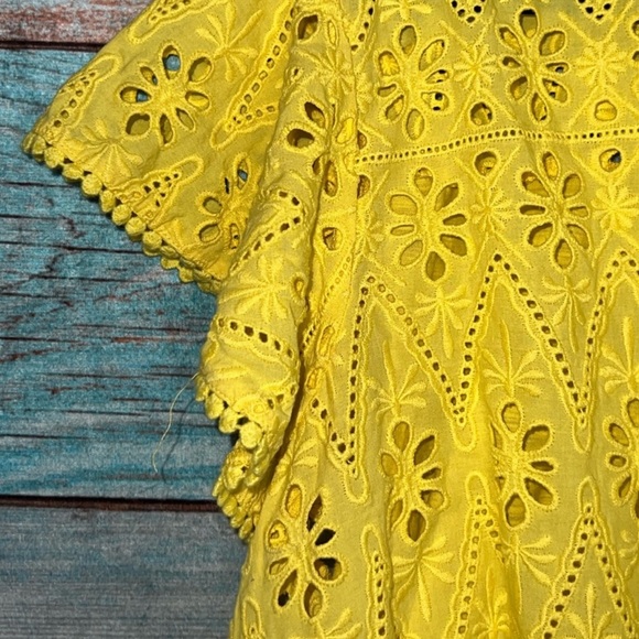 Crown & Ivy Eyelet Blouse 3X Peasant Top Look Yellow Pom-Poms Flutter Sleeves - Picture 4 of 10